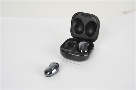 SAMSUNG GALAXY BUDS LIVE SAMSUNG GALAXY BUDS LIVE