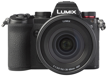 PANASONIC LUMIX DC-S5 + LUMIX S 20-60