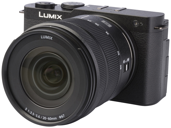 Appareil Photo Hybride Panasonic Lumix S9 + Objectif 20-60mm F/3.5-5.6 - Rouge Écarlate - Neuf